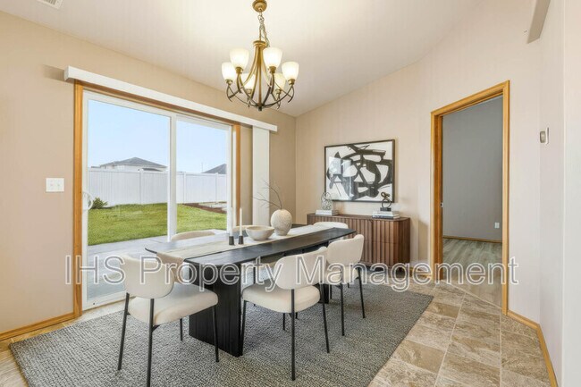 Building Photo - 8915 Durham Ct