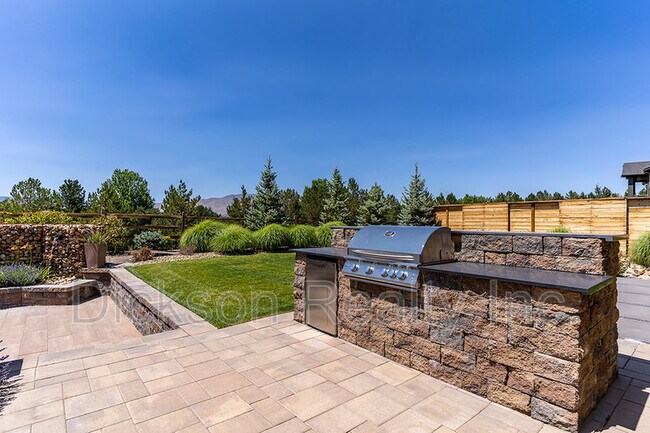 Building Photo - 4001 Whispering Pine Loop