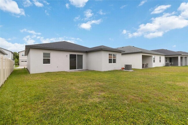 Building Photo - 4848 Shady Pnes Dr