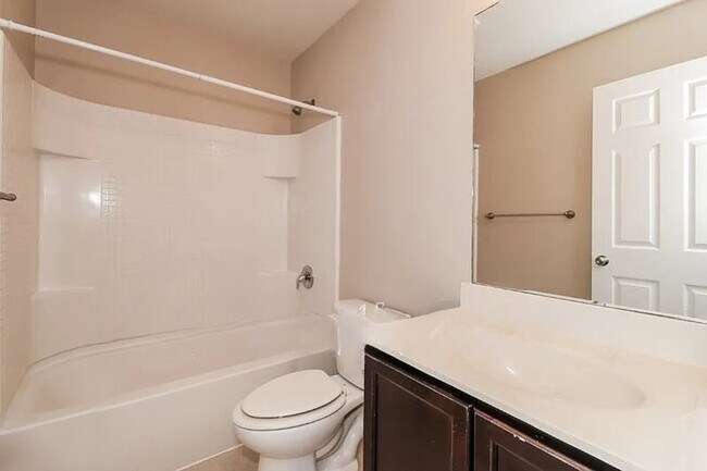 Building Photo - 1601 Megan Creek Dr