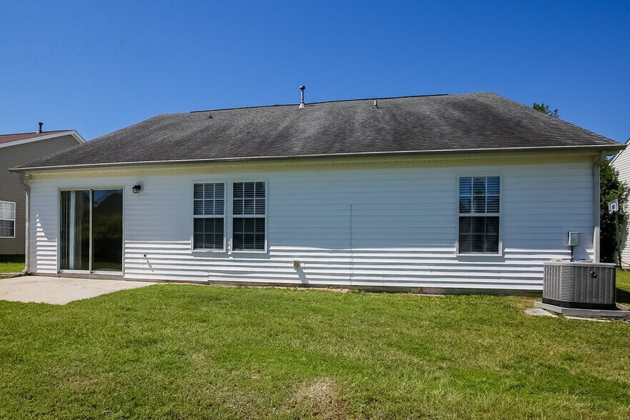 Building Photo - 12705 Walking Stick Dr