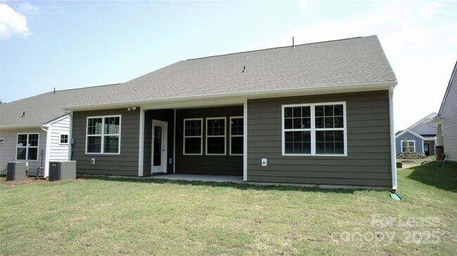 Building Photo - 106 White Apple Wy