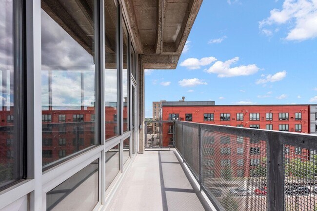 Building Photo - 901 N 3rd St