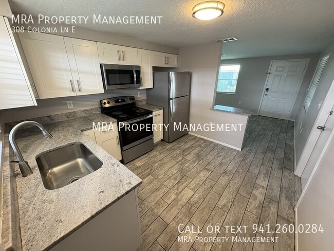 Building Photo - 308 Colonia Ln E