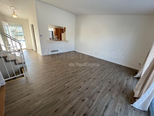 Building Photo - 5615 S Malta St