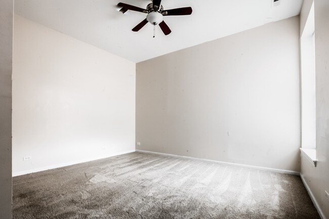 Building Photo - Spacious 4 Bedroom for Rent!