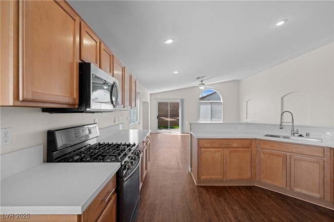 Building Photo - 3597 Cherbourg Ave