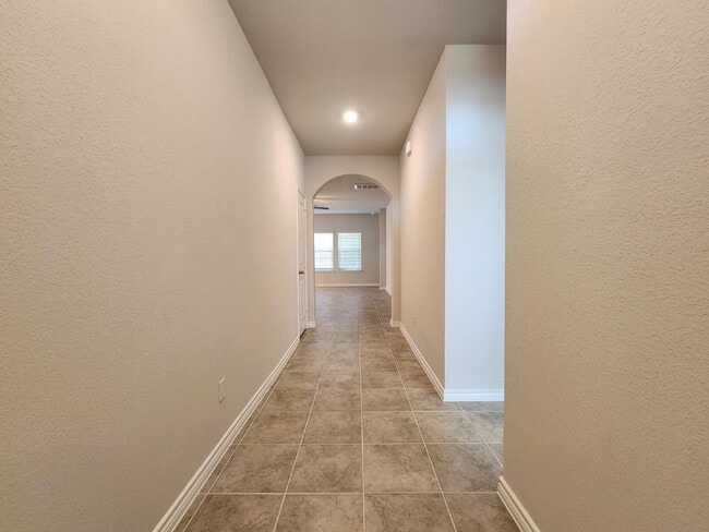 Building Photo - Bright & Beautiful 3-Bedroom Home in Three...