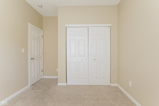 Building Photo - 8018 Ithaca Way