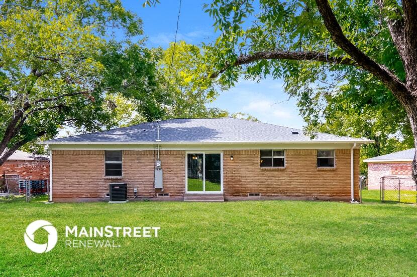 Building Photo - 414 Crusader Dr