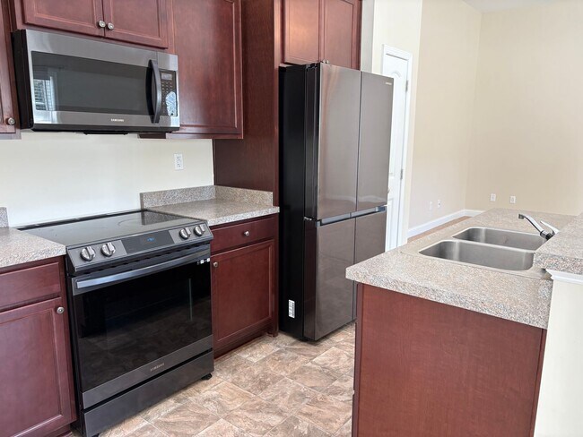 Building Photo - 292 Clearwater Dr