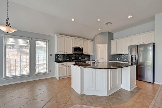 Building Photo - 26243 Crystal Cove Ln