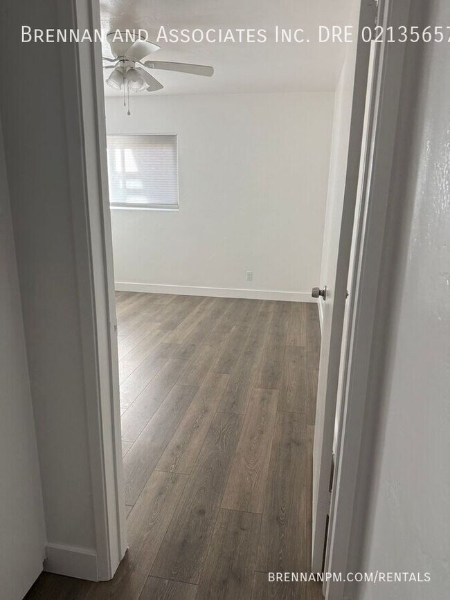 Building Photo - 4209-4221 3rd Avenue-4217