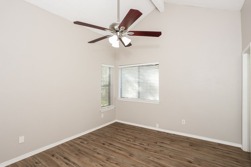 Building Photo - 6306 Pilgrim Ln