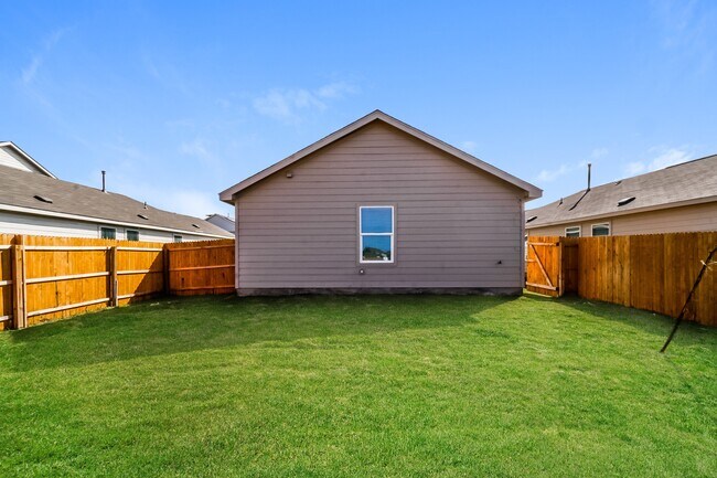 Building Photo - 435 Filibusters Trail