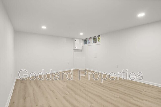 Building Photo - 1603 Feldbrook Rd