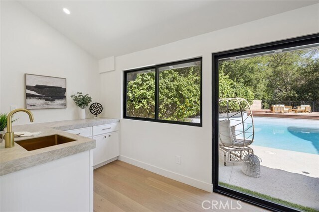 Building Photo - 4360 Park Alisal