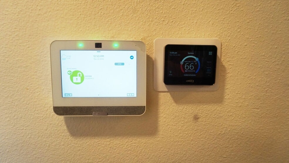 Building Photo - 4398 Northside Dr NE