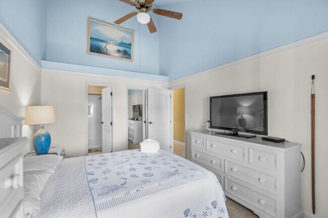 Building Photo - 1890E Auburn Ln