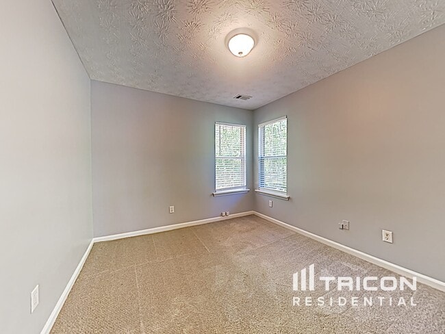 Building Photo - 2340 Amber Hills Way