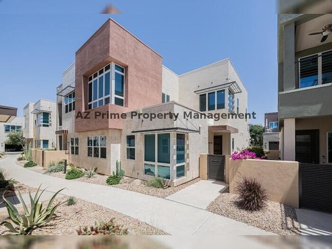 Primary Photo - 9001 E San Victor Dr