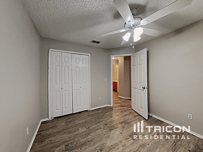 Building Photo - 1576 Palmstone Dr