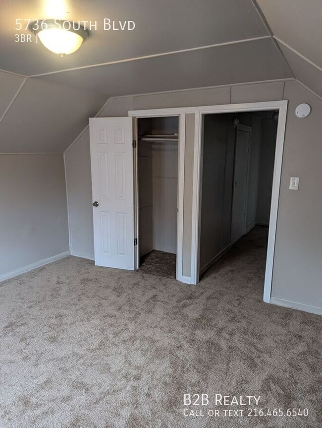 Building Photo - 5736 South Blvd