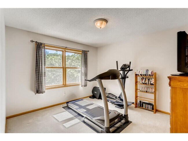 Building Photo - Single Family Home + Over 1/2 Acre Lot!! Welcome Home to Rockford MN!