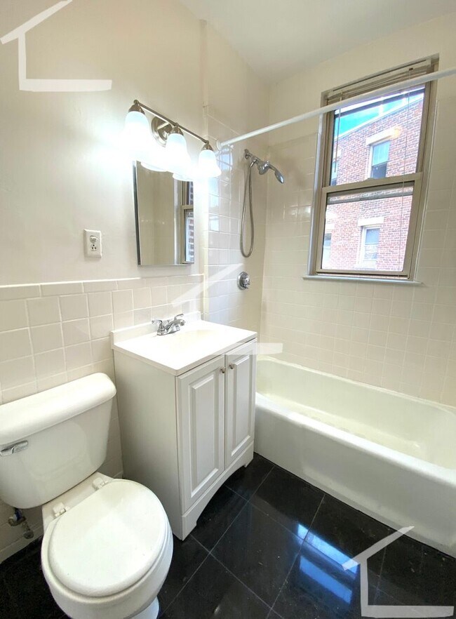 Building Photo - Check out this 1 bed 1 bath in Allston