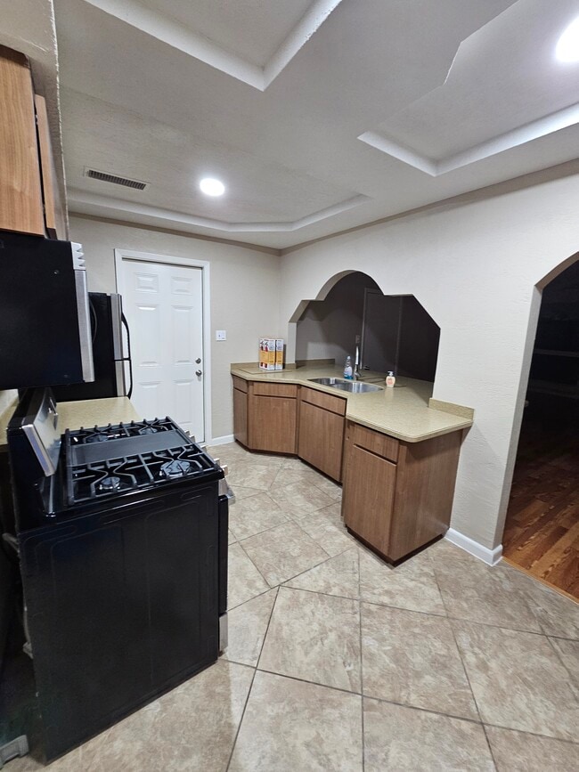 Building Photo - 526 Heidrich St