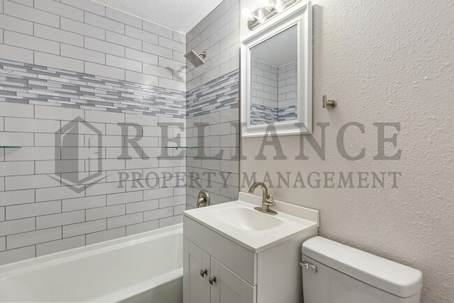 Building Photo - 125 Grover Ave