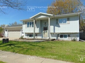 Building Photo - 433 S Kensington Dr