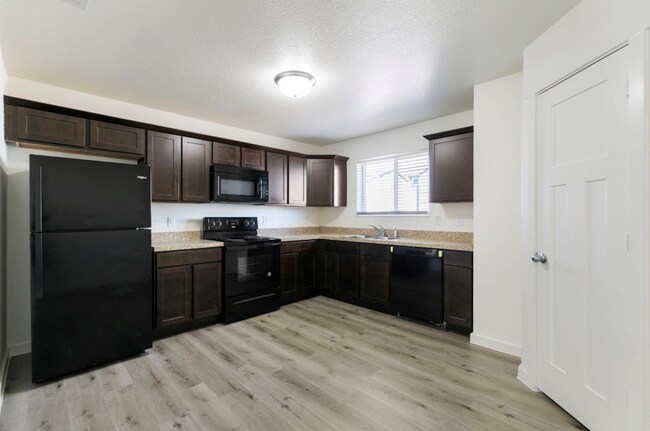 Building Photo - 21155 Gosling Rd