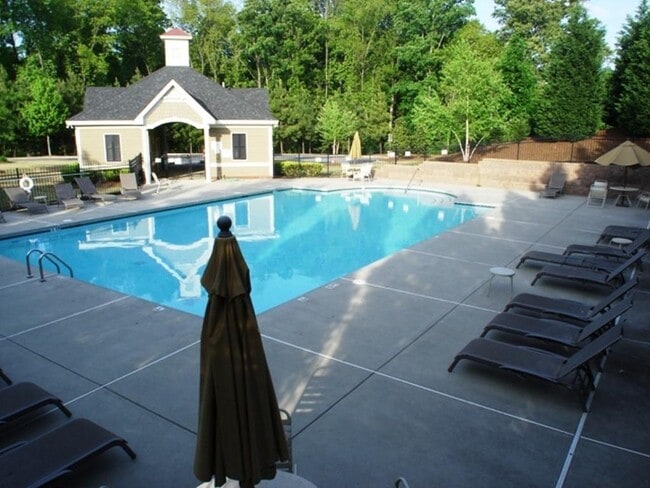 Building Photo - 414 Weatherstone Pl