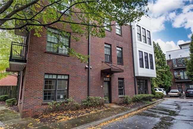 Building Photo - 1300 DeKalb Ave NE
