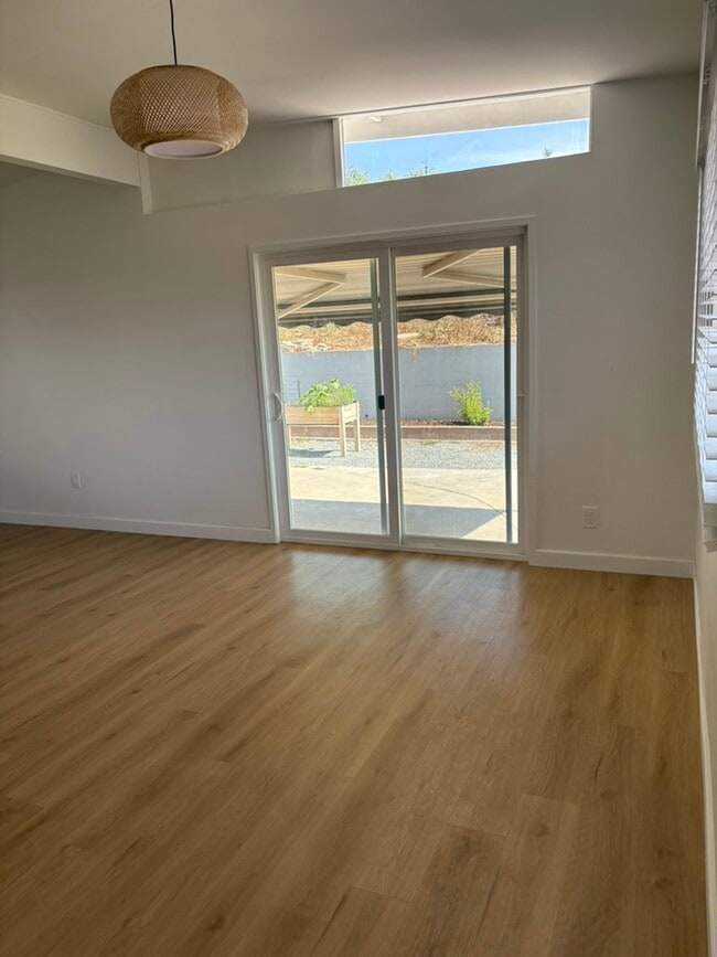 Building Photo - 8569 Blue Lake Dr