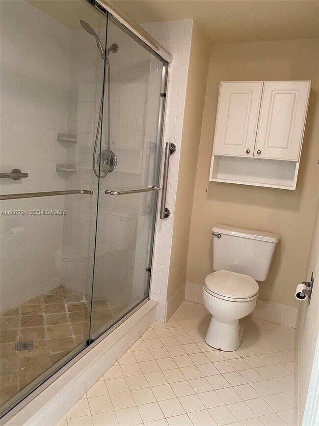 Building Photo - 850 SW 138th Ave