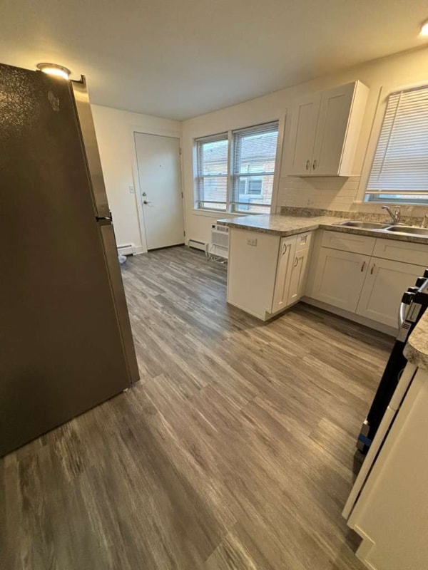 Building Photo - 7344 W Belmont Ave