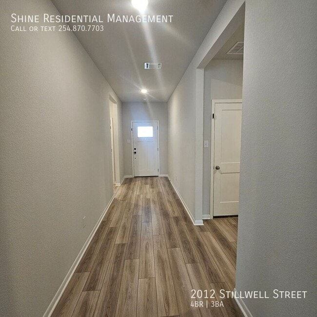 Building Photo - 2012 Stillwell St
