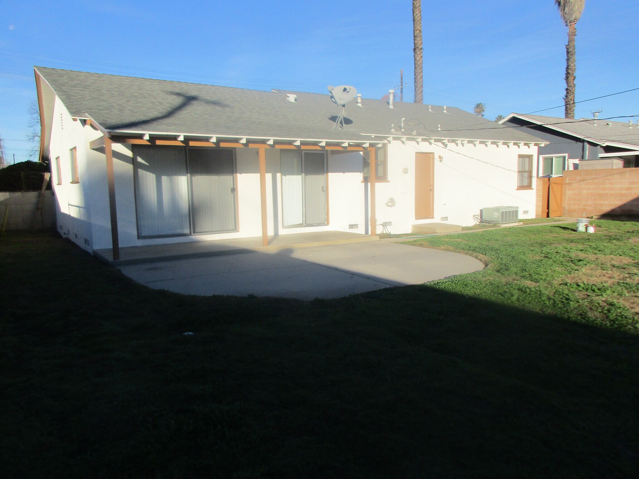 Building Photo - 7646 De Soto Ave