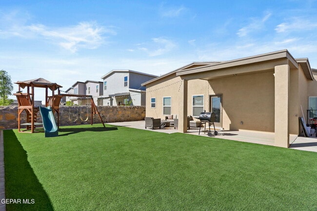 Building Photo - 325 Fray Olguin Ct