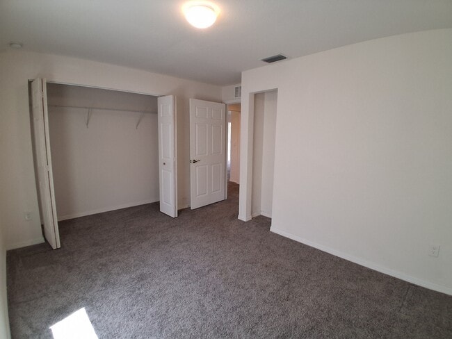 Building Photo - 7061 Tide Cir