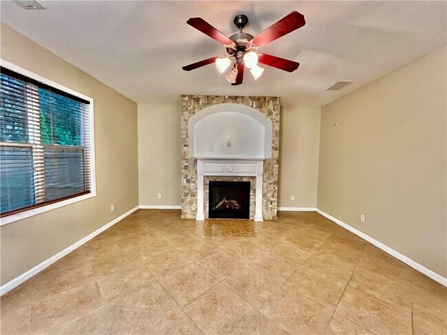 Building Photo - 2066 Peach Shoals Cir