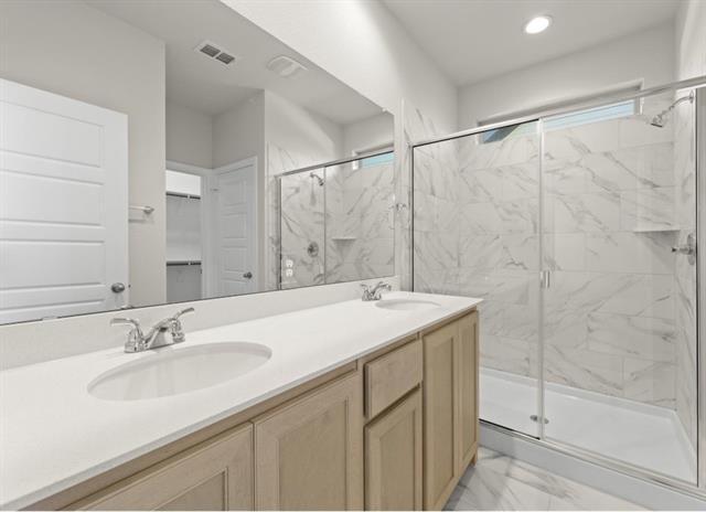 Building Photo - 1641 Mdw Crst Dr