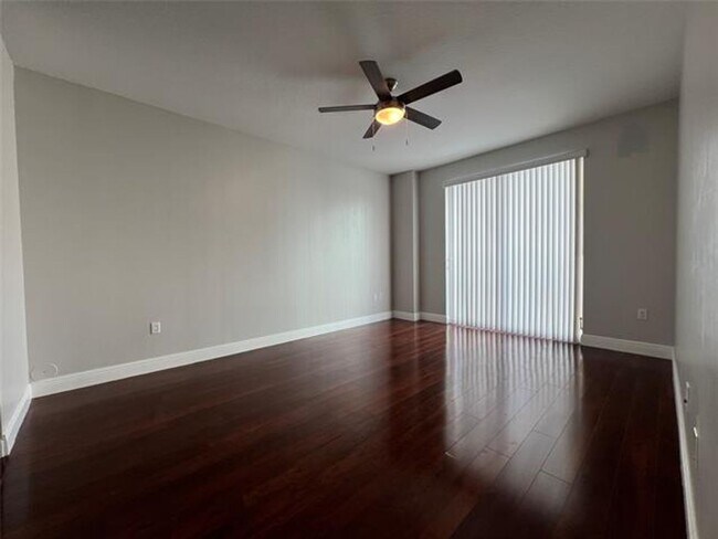 Building Photo - 7275 SW 90th Way