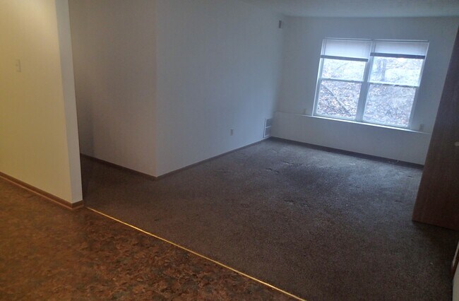 Building Photo - 1278 Brittain Rd