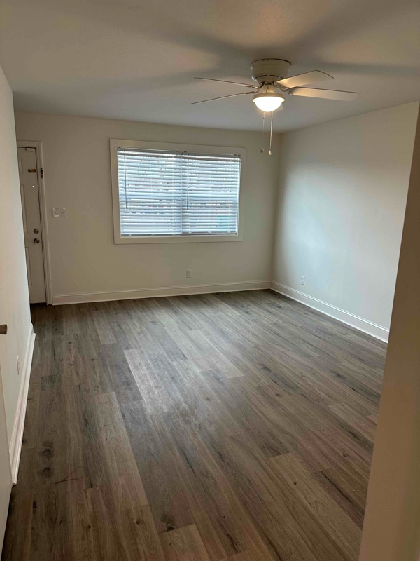 Building Photo - 2501 Redwood Ct