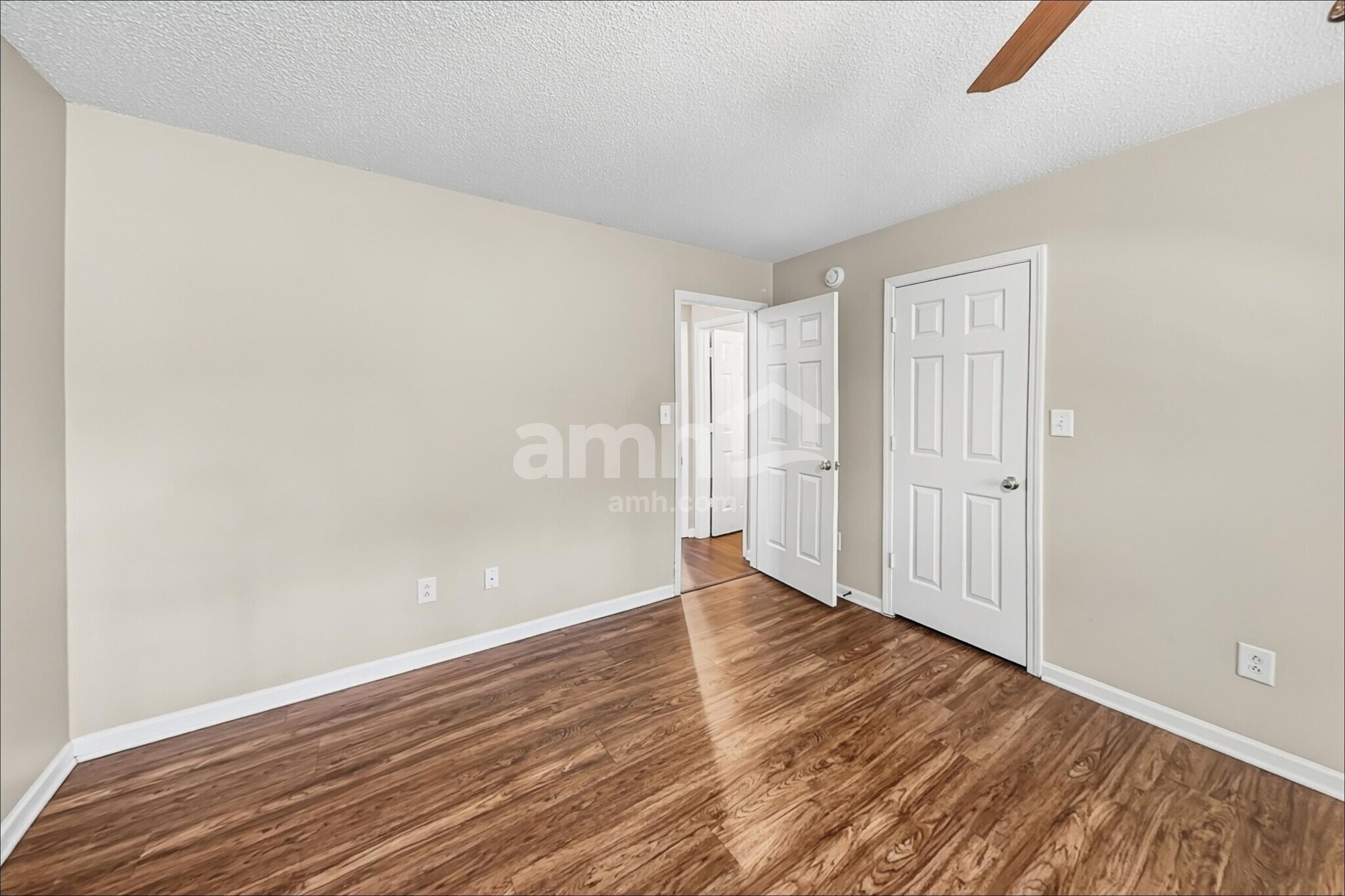Building Photo - 2922 Cripple Creek Ct