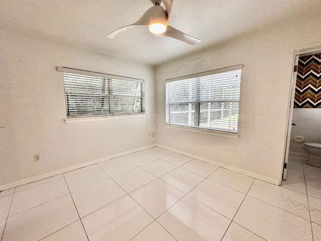 Building Photo - 7210 Seminole Dr