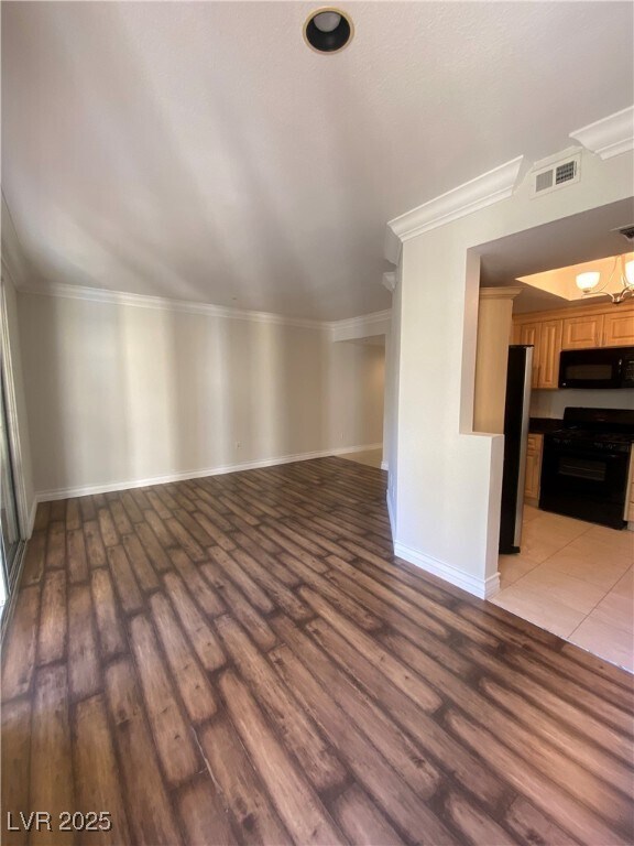 Building Photo - 230 E Flamingo Rd